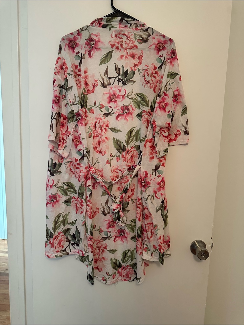 Show Me Your MuMu Floral Open-Front Kimono in Pink & Green - Picture 4 of 5